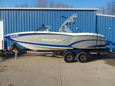 BOATZON | MasterCraft X23 2018