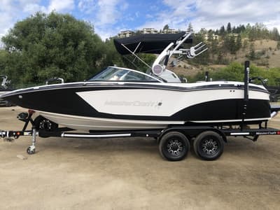 BOATZON | MasterCraft X23 2018