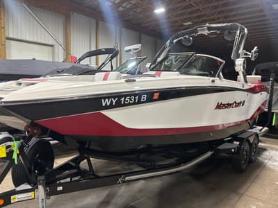 BOATZON | MasterCraft X24 2019