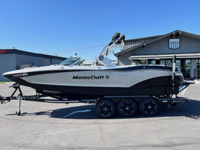 BOATZON | MasterCraft X24 2019