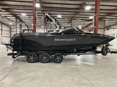 BOATZON | MasterCraft X24 2020