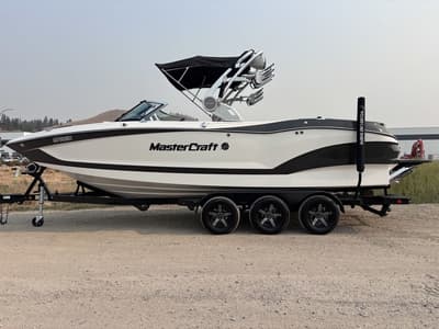 BOATZON | MasterCraft X24 2021
