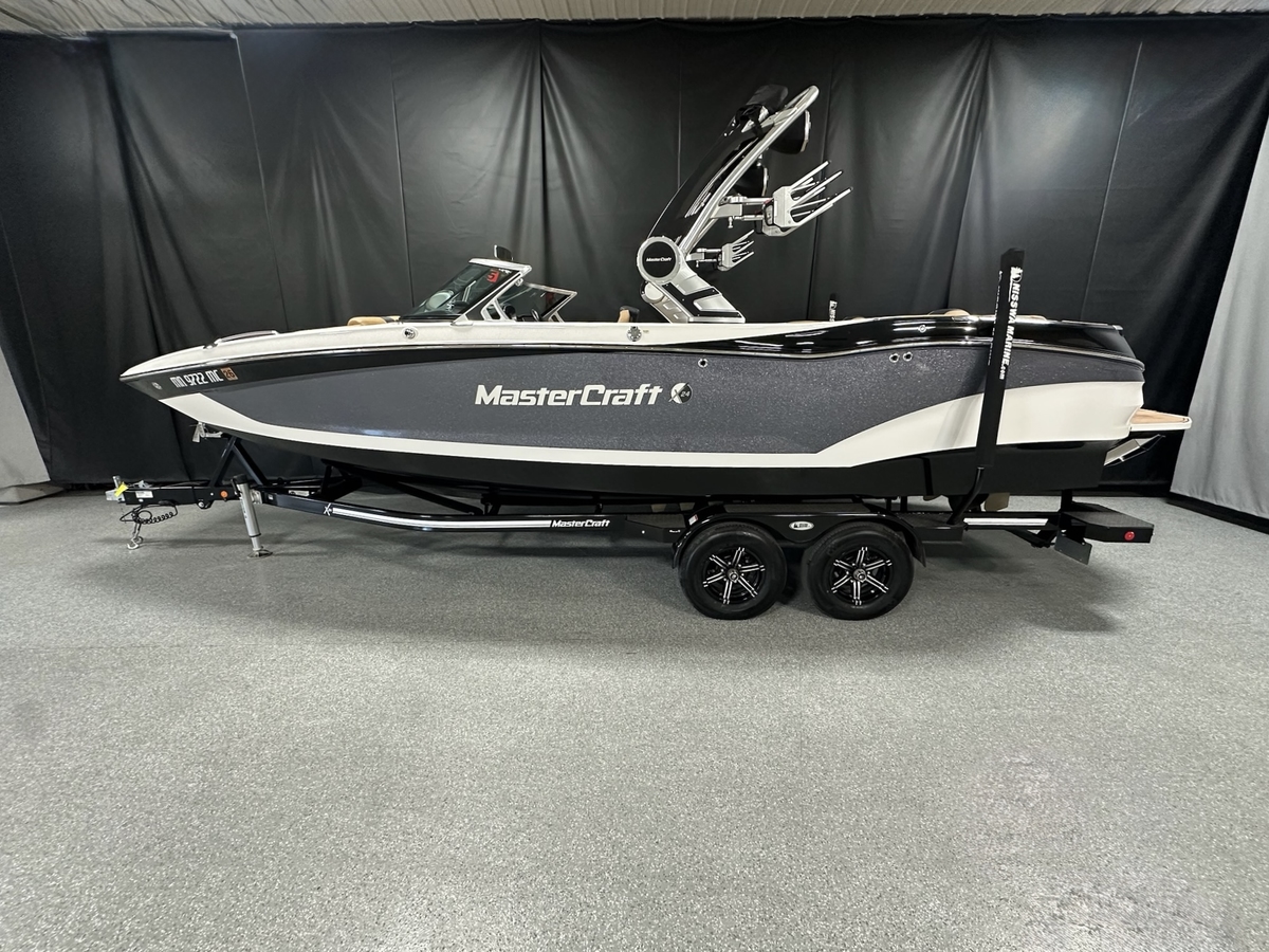 2021 Mastercraft X24 - Sold Boat