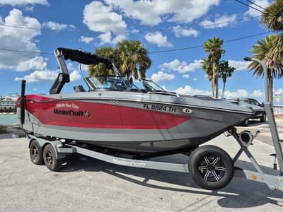 BOATZON | MasterCraft X24 2022