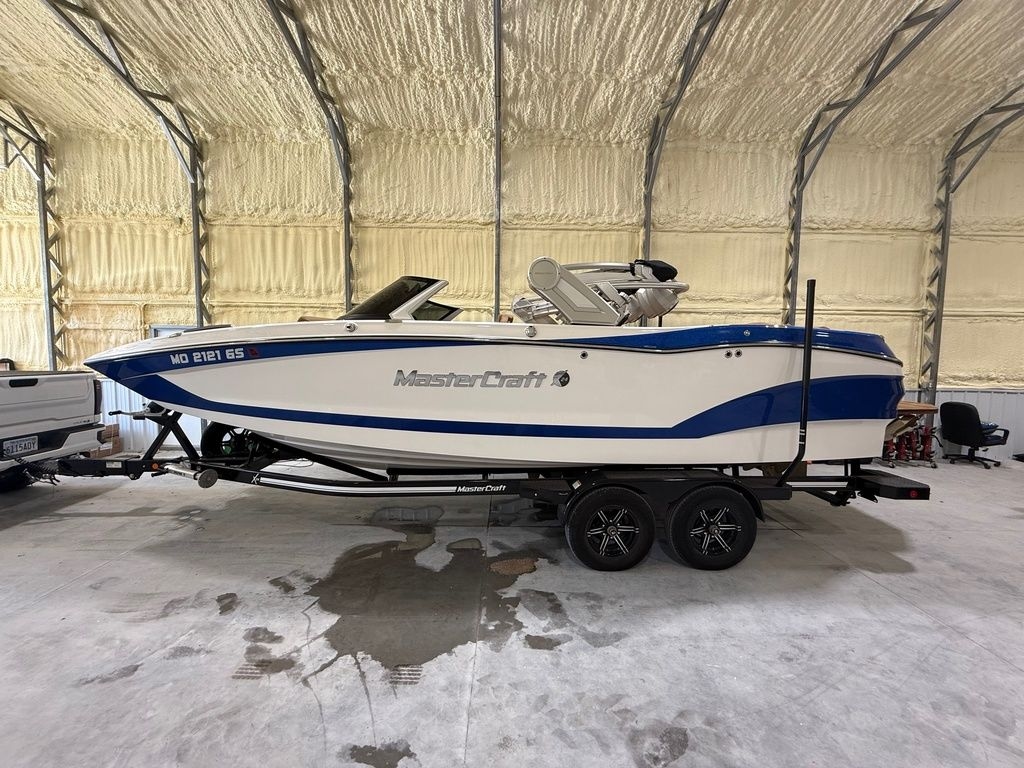 2022 MasterCraft X24 - Sold Boat