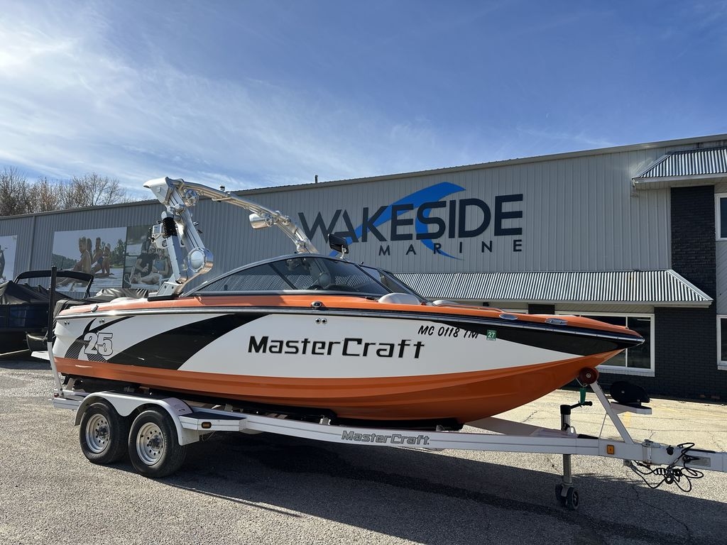 2012 MasterCraft X25 - Sold Boat
