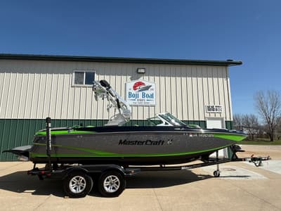BOATZON | MasterCraft X25 2015