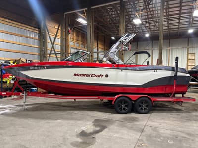BOATZON | MasterCraft X26 2020