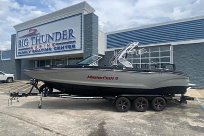 BOATZON | MasterCraft X26 2021