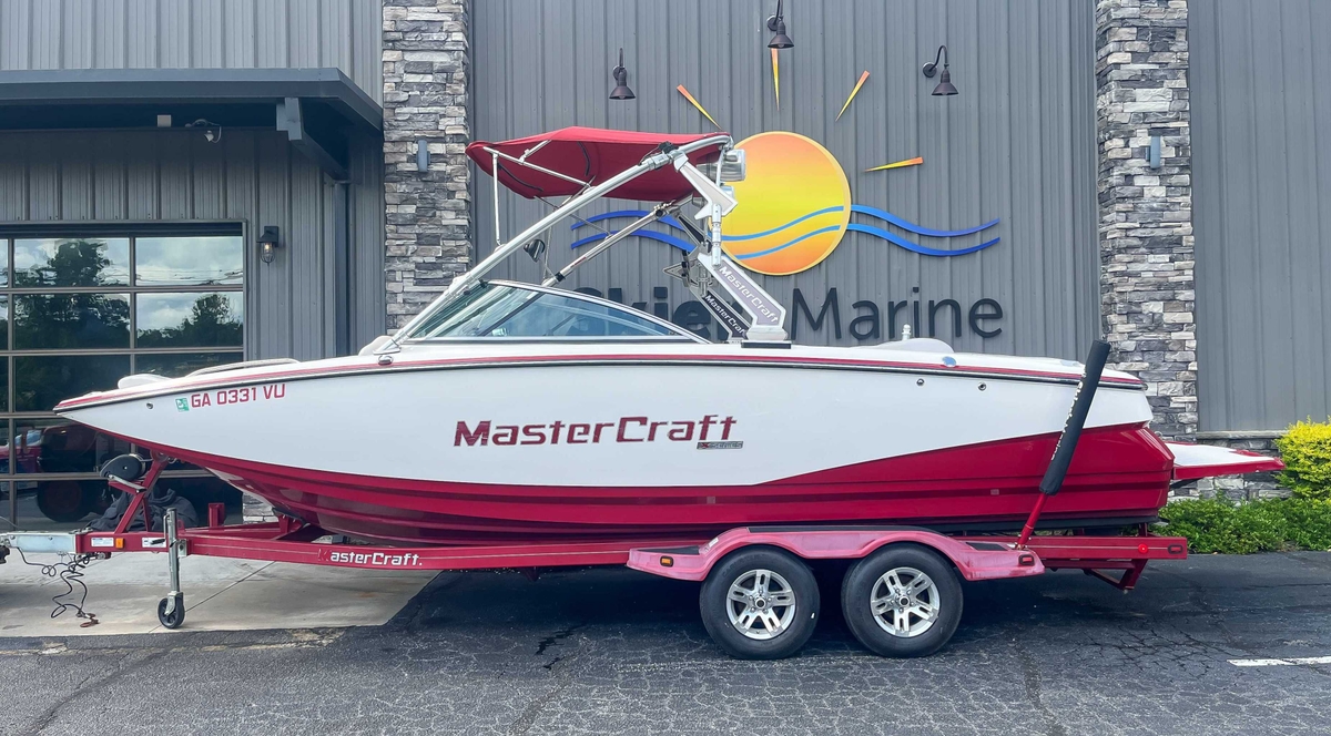 2008 MasterCraft X35 - Sold Boat