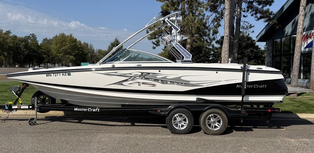 2007 MasterCraft X45 - Sold Boat