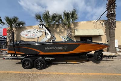 BOATZON | MasterCraft X46 2017