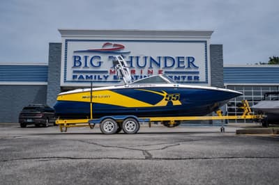BOATZON | MasterCraft X55 2012