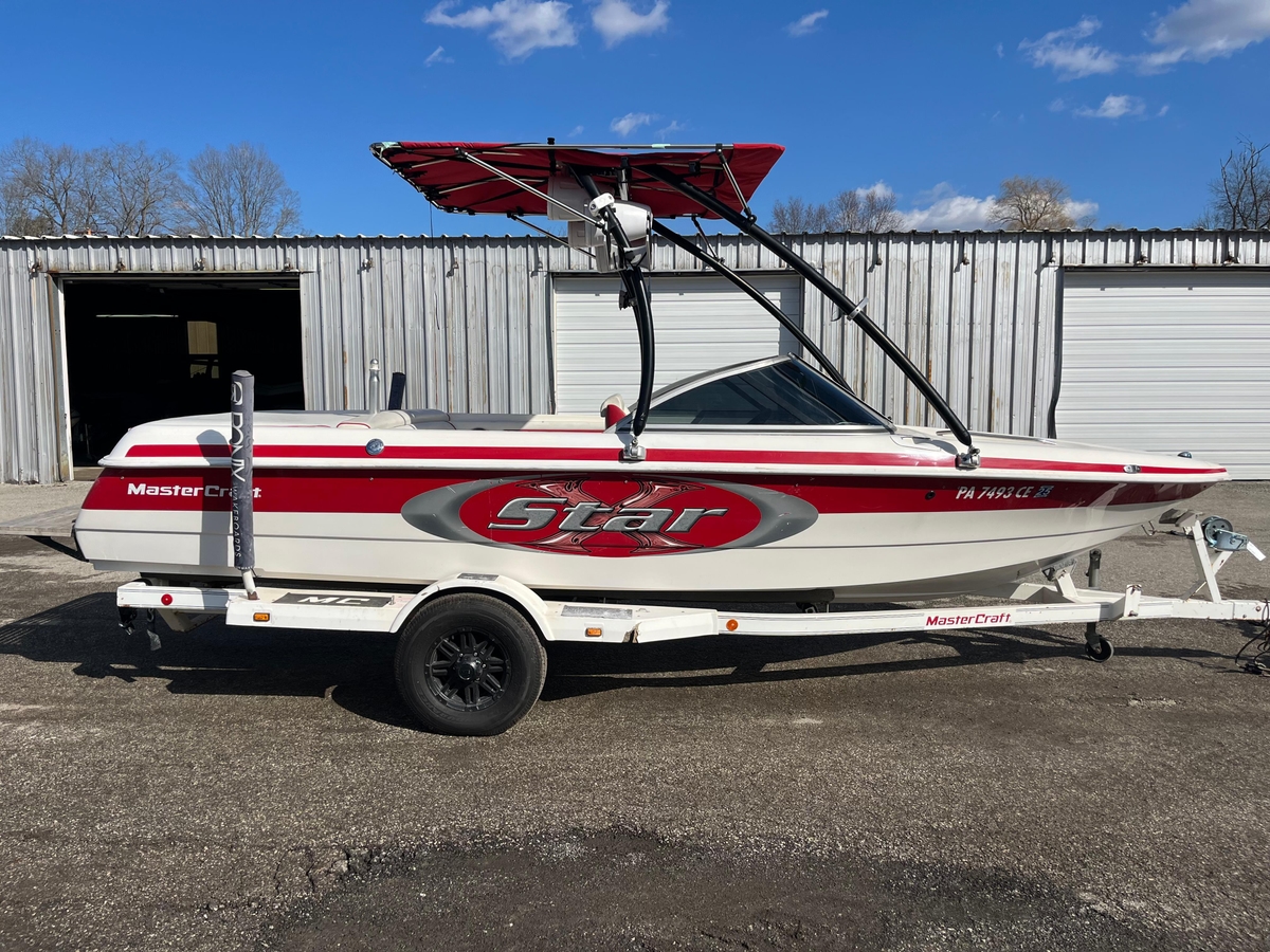 1999 MasterCraft XStar - Sold Boat