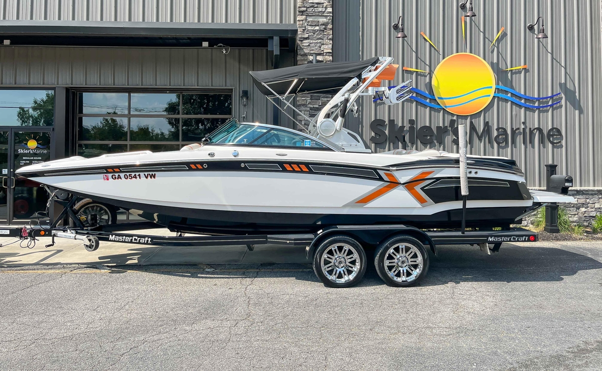 2013 MasterCraft XStar - Sold Boat