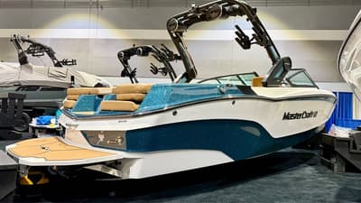 BOATZON | MasterCraft XT Series XT22 2025
