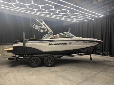 BOATZON | MasterCraft XT20 2021