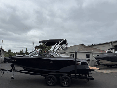 BOATZON | MasterCraft XT20 2021