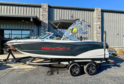 BOATZON | MasterCraft XT21 2017 BOATZON | MasterCraft XT21 2017