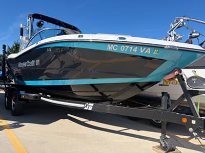 BOATZON | MasterCraft XT21 2017