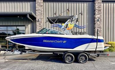 BOATZON | MasterCraft XT22 2018