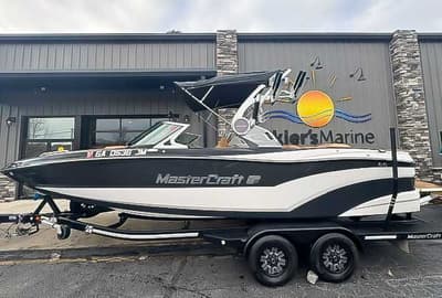 BOATZON | MasterCraft XT22 2018 BOATZON | MasterCraft XT22 2018