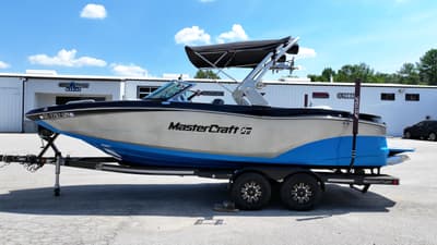 BOATZON | MasterCraft XT22 2019