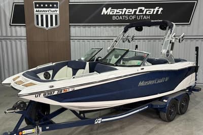 BOATZON | MasterCraft XT22 2019