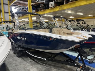BOATZON | MasterCraft XT22 2023
