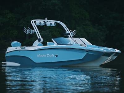 BOATZON | MasterCraft XT22 2026