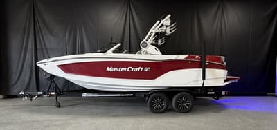 BOATZON | MasterCraft XT22 2026