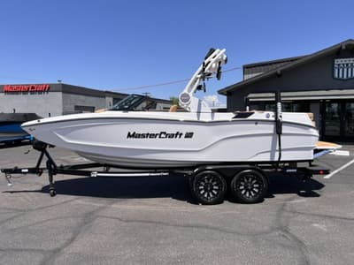 BOATZON | MasterCraft XT22 2027