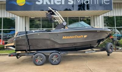 BOATZON | MasterCraft XT22 T 2023