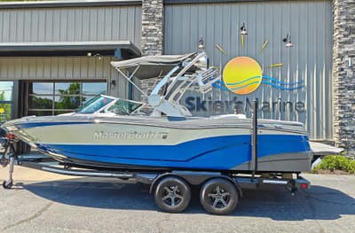 BOATZON | MasterCraft XT23 2017