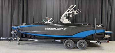 BOATZON | MasterCraft XT23 2018