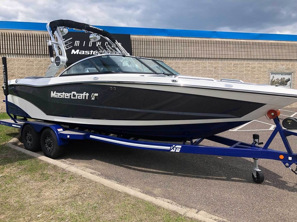 2019 MasterCraft XT23 - Sold Boat