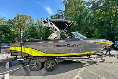 BOATZON | MasterCraft XT23 2020