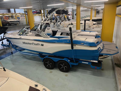 BOATZON | MasterCraft XT23 2021