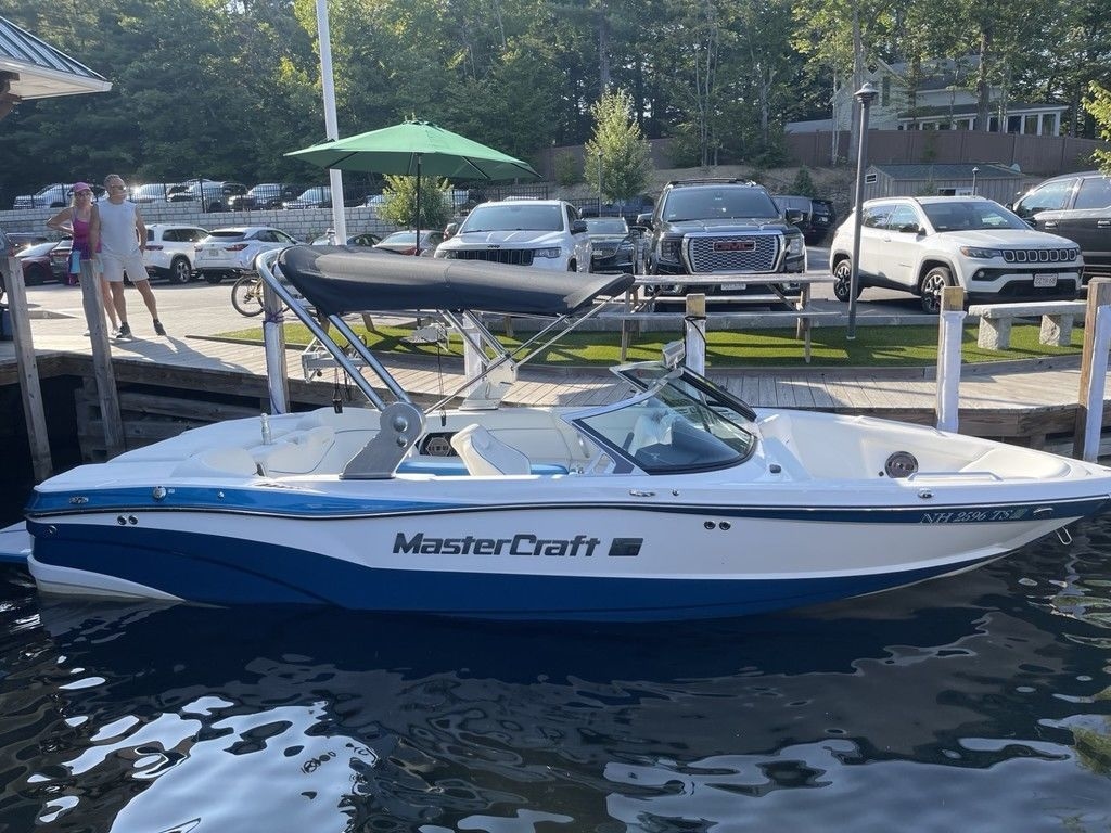 2021 MasterCraft XT23 - Sold Boat