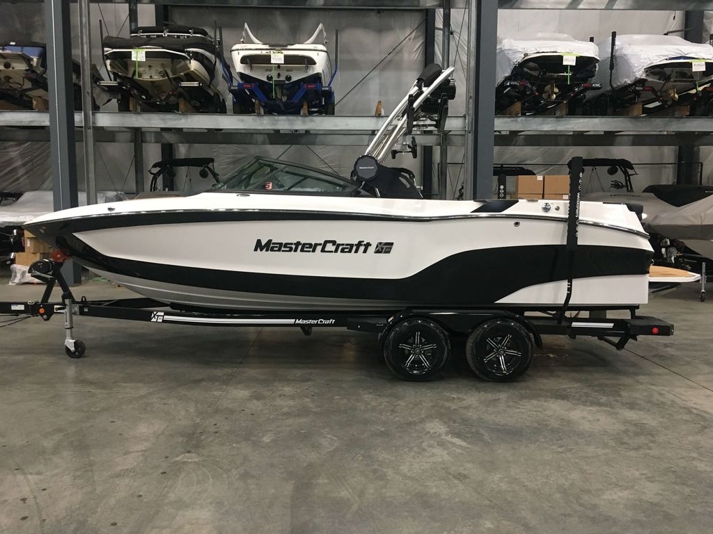 2022 MasterCraft XT23 - Sold Boat