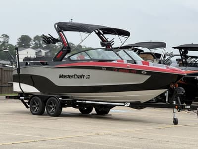 BOATZON | MasterCraft XT23 2022