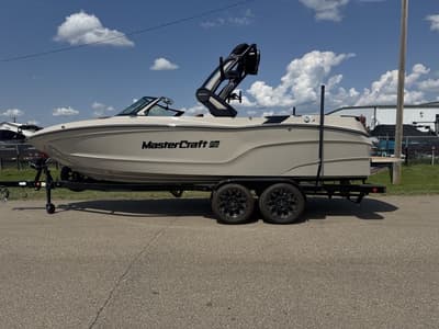 BOATZON | MasterCraft XT23 2025