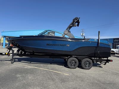 BOATZON | MasterCraft XT23 2026