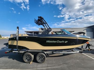 BOATZON | MasterCraft XT23 2026