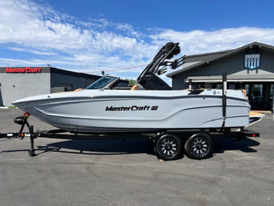 BOATZON | MasterCraft XT23 2026