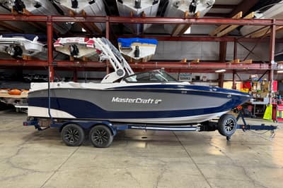 BOATZON | MasterCraft XT23 2026
