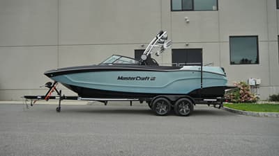 BOATZON | MasterCraft XT24 2022