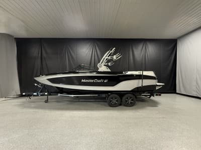 BOATZON | Mastercraft XT24 2022