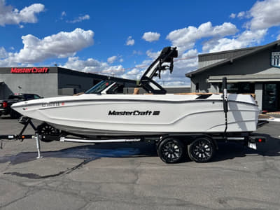 BOATZON | MasterCraft XT24 2023