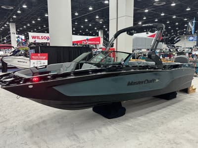 BOATZON | MasterCraft XT24 2025